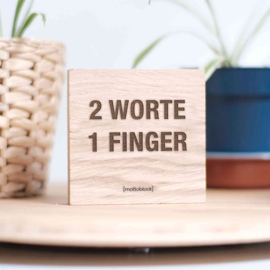 mottoblock | 2 Worte, 1 Finger