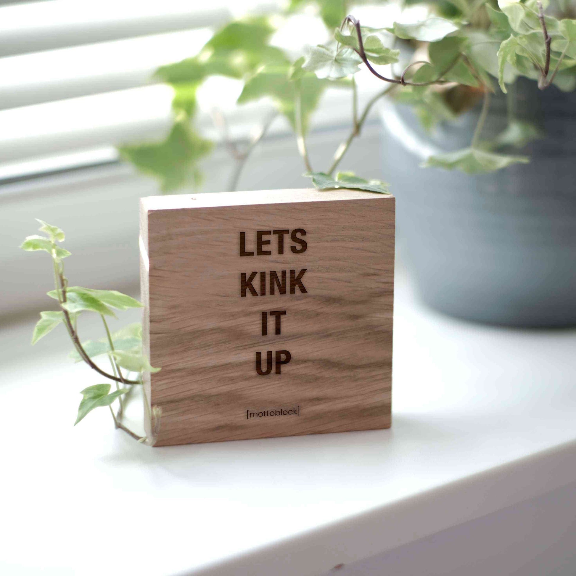 mottoblock | Lets kink it up